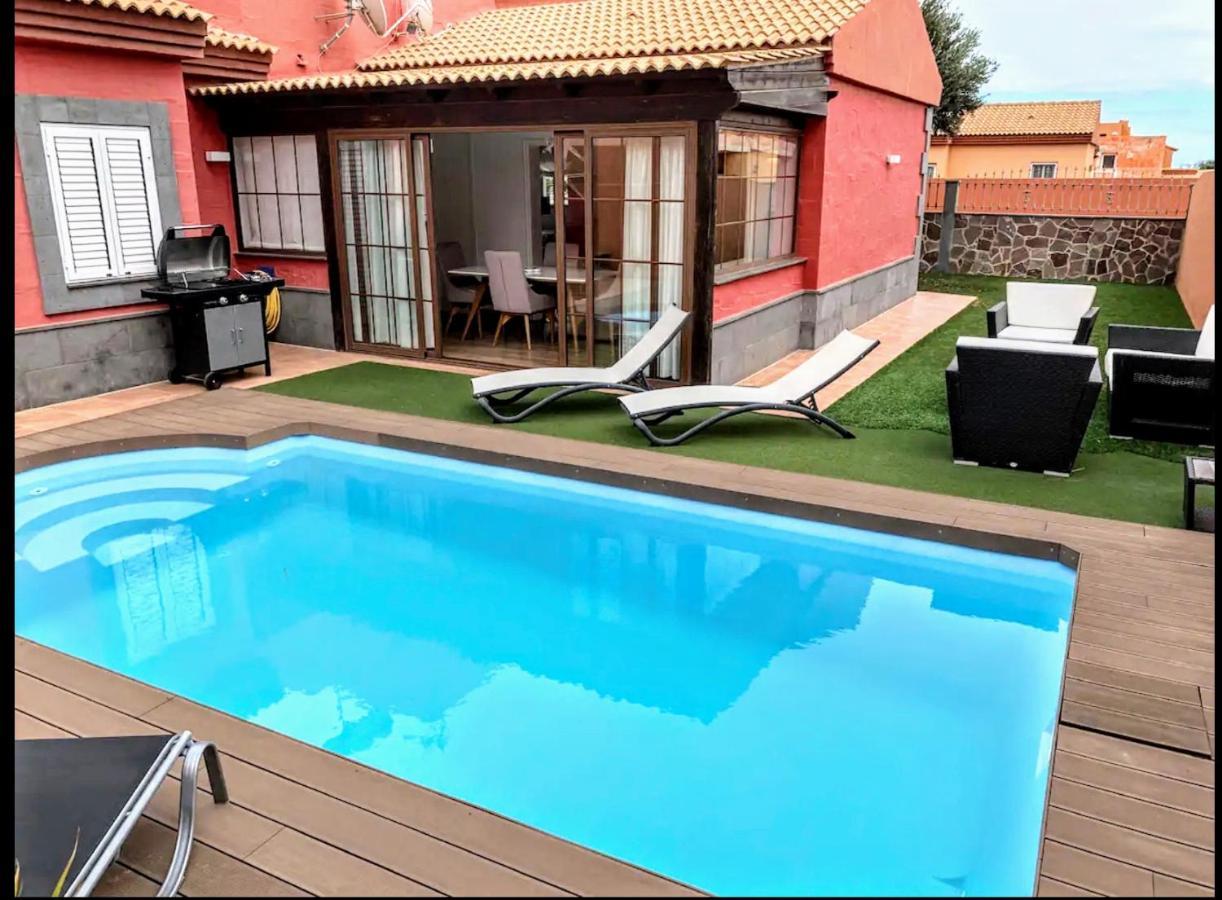 Casa Madriu, Villa De Lujo En Zona Residencial Corralejo Exterior photo